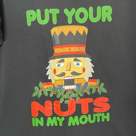 Christmas Nutcracker Graphic Screen Print Tee Shirt Black V-Neck Cotton Size XL - Picture 2 of 7